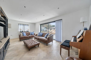 Photo 11- click for photo gallery